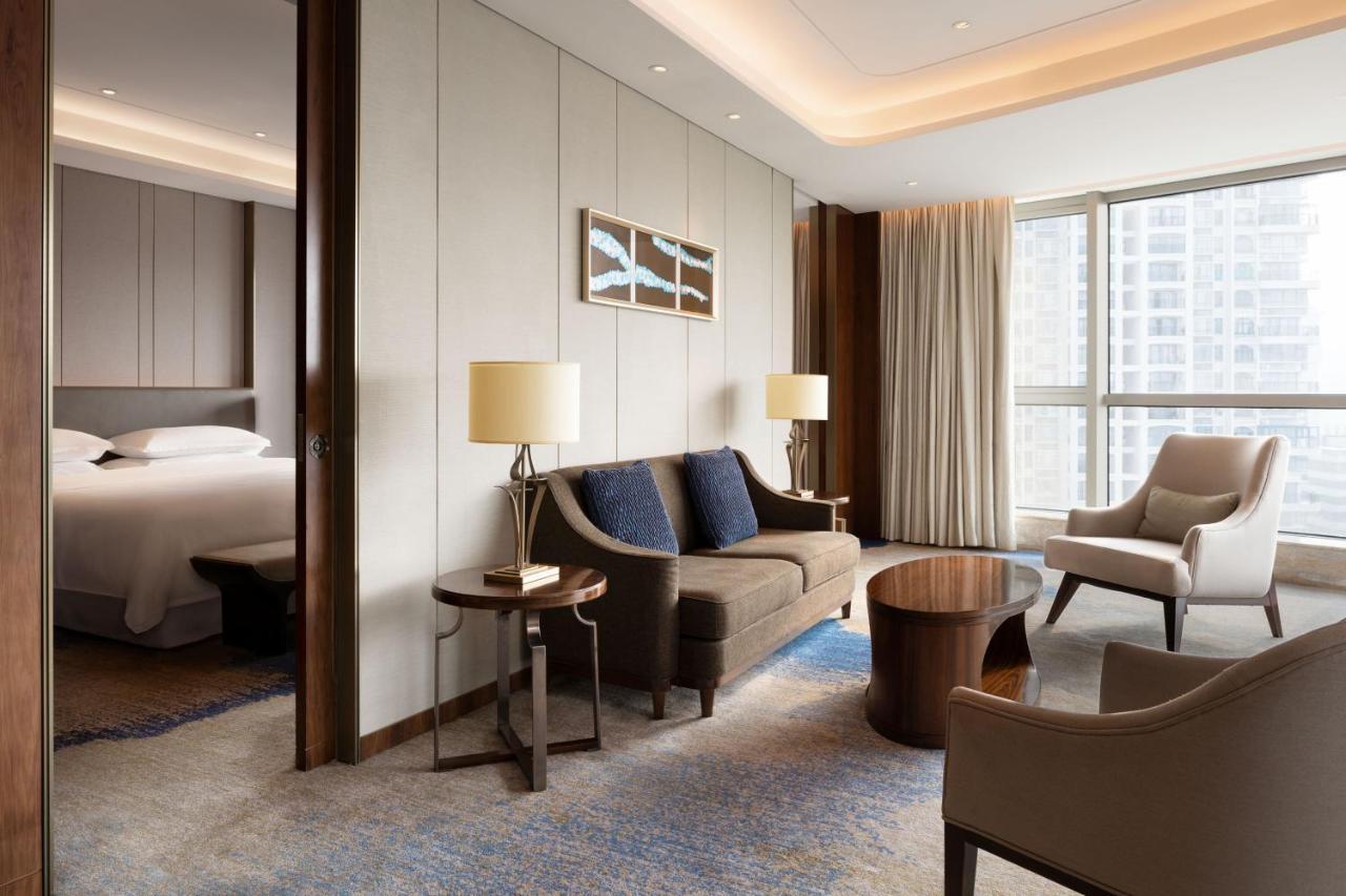 Sheraton Zhanjiang Hotel Exterior foto